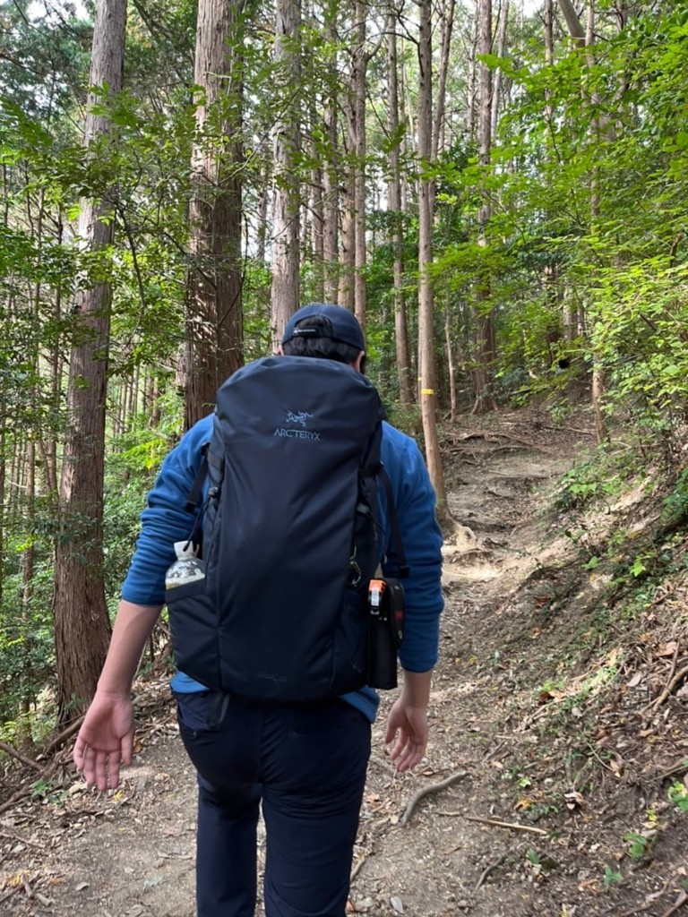 アークテリクスのブライズ32は登山にも旅行にも使えるオールマイティな ...